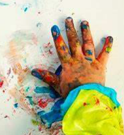 Pintamos con nuestros pies y manos